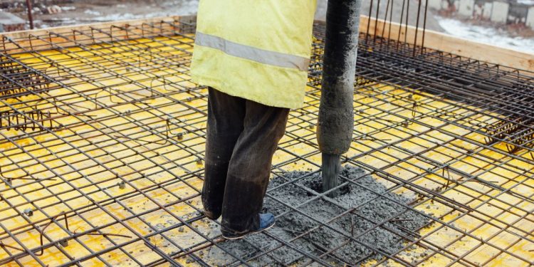 Cat costa un metru cub de beton?