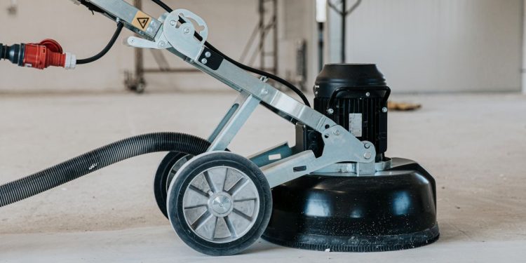 Ghid: Cum se finiseaza suprafața betonului?